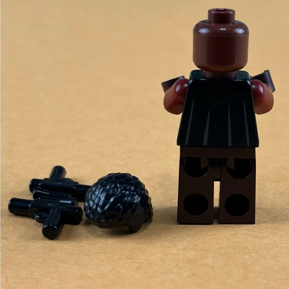 LEGO Star Wars The Mandalorian Greef Karga Minifigure w/ 2 Blaster Guns 2